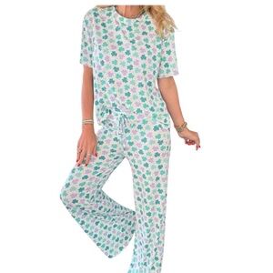 Just Jordann/Sunshine Sister’s Clover Print Short Sleeve/ Wide Leg Pajama. NEW